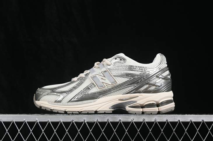 Picture of New Balance 1906 _SKUfw23731774983682925fw